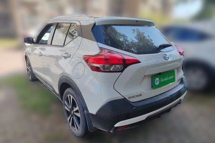 Used Nissan Kicks 2020 1.5L XL CVT Cool Enjoyment Edition Exterior 3