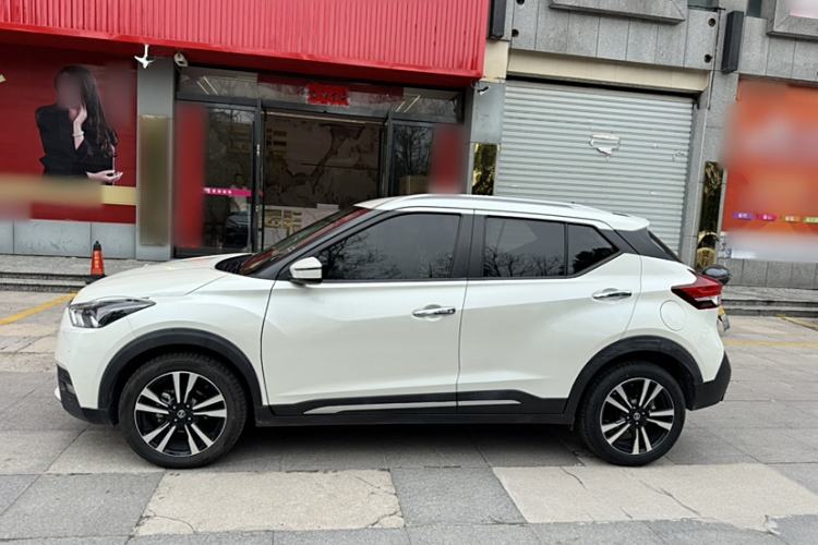 Used Nissan Kicks 2020 1.5L XV CVT Smart Connect Luxury Edition Exterior 4