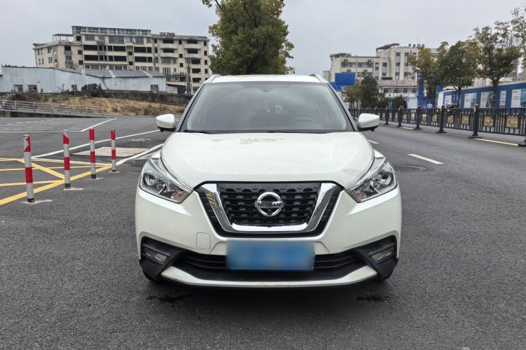 Used Nissan Kicks 2020 1.5L XL CVT Cool Enjoyment Edition Exterior 4
