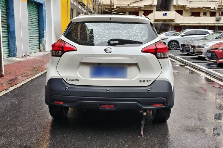Used Nissan Kicks 2020 1.5L XL CVT Cool Enjoyment Edition Exterior 4