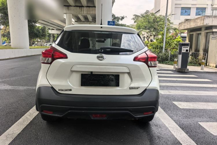 Used Nissan Kicks 2020 1.5L XE Manual Cool Edition Exterior 5