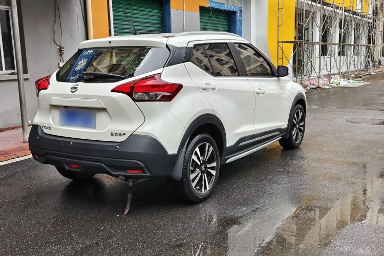 Used Nissan Kicks 2020 1.5L XL CVT Cool Enjoyment Edition Exterior 5