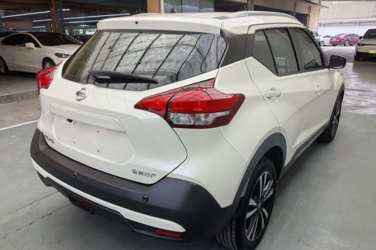 Used Nissan Kicks 2020 1.5L XL CVT Cool Enjoyment Edition Exterior 5
