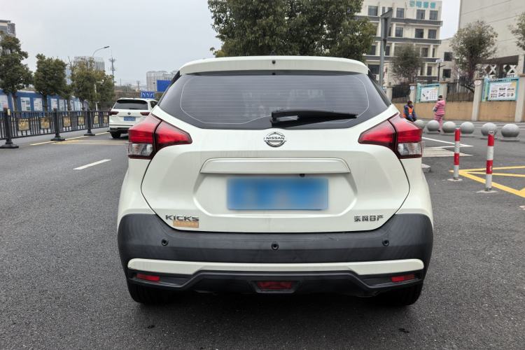 Used Nissan Kicks 2020 1.5L XL CVT Cool Enjoyment Edition Exterior 6