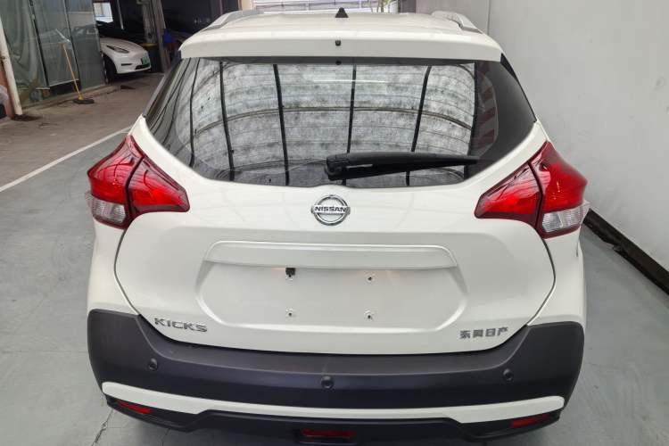 Used Nissan Kicks 2020 1.5L XL CVT Cool Enjoyment Edition Exterior 6