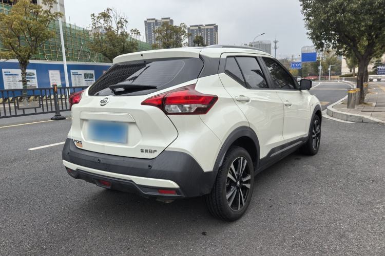Used Nissan Kicks 2020 1.5L XL CVT Cool Enjoyment Edition Exterior 7