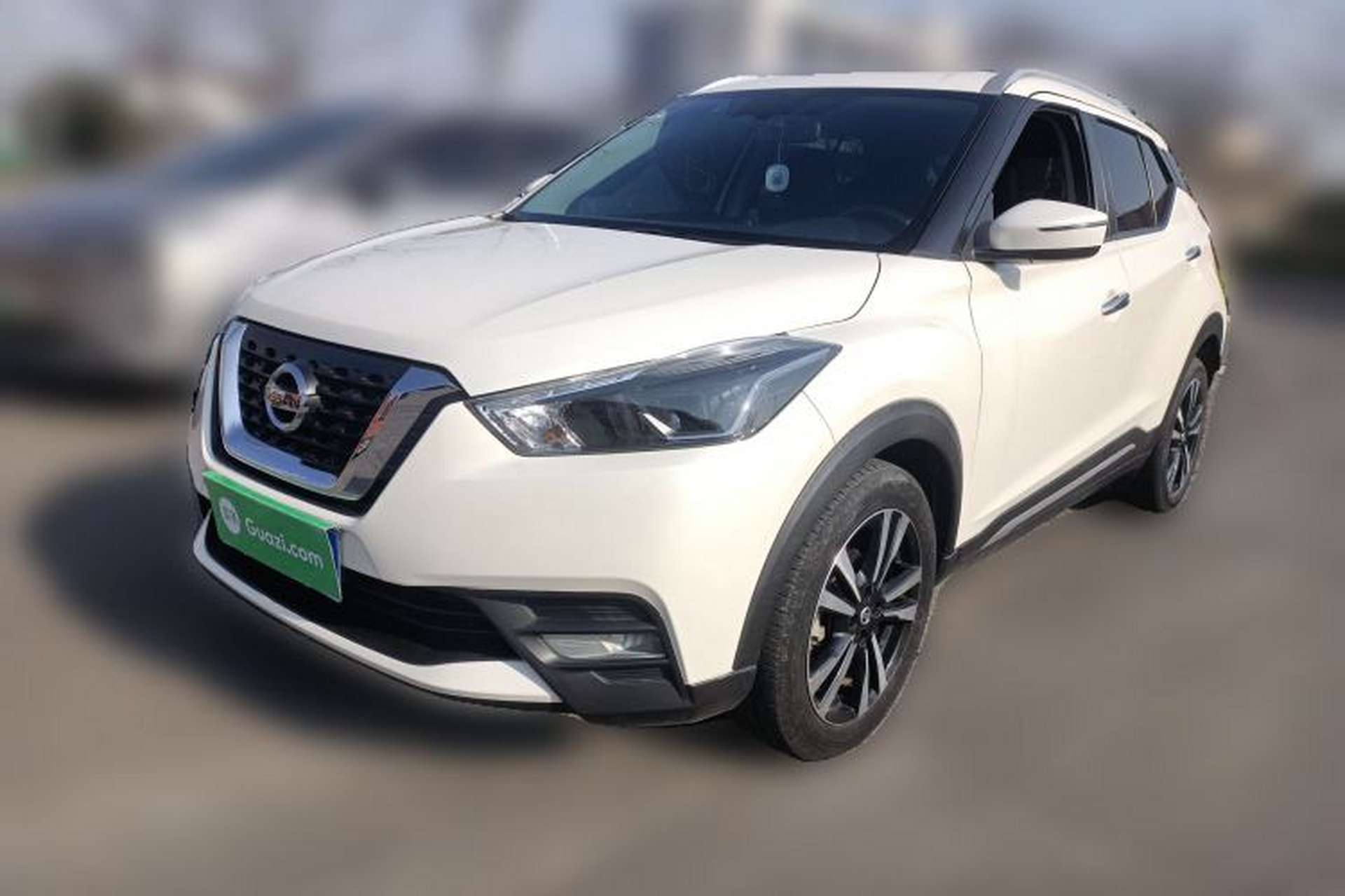Used Nissan Kicks 2020 1.5L XV CVT Smart Connect Luxury Edition Front Left 45 Deg