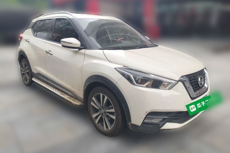 Used Nissan Kicks 2020 1.5L XV CVT Smart Connect Luxury Edition Front Right 45 Deg