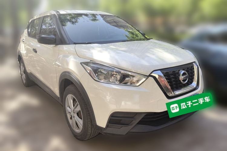 Used Nissan Kicks 2020 1.5L XE Manual Cool Edition Front Right 45 Deg