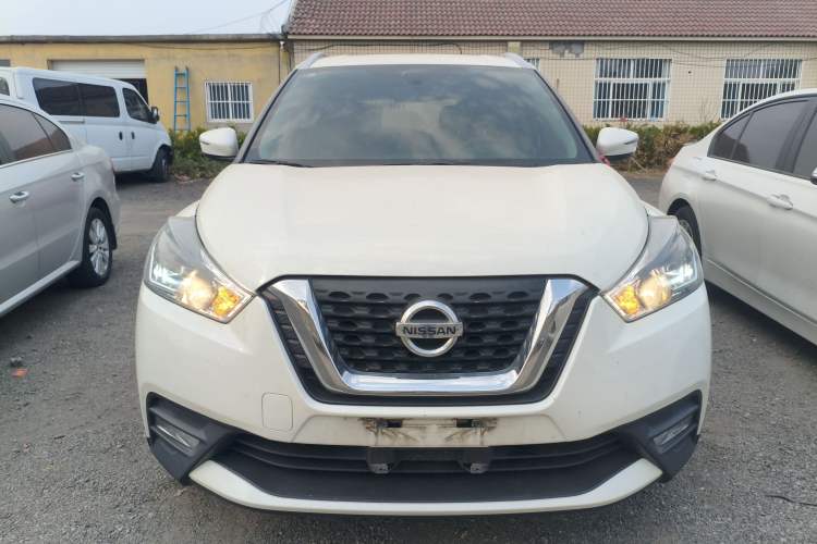 Used Nissan Kicks 2020 1.5L XV CVT Smart Connect Luxury Edition Front