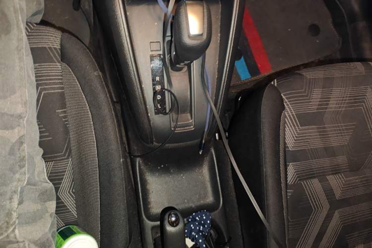 Used Nissan Kicks 2020 1.5L XL CVT Cool Enjoyment Edition Gear Lever