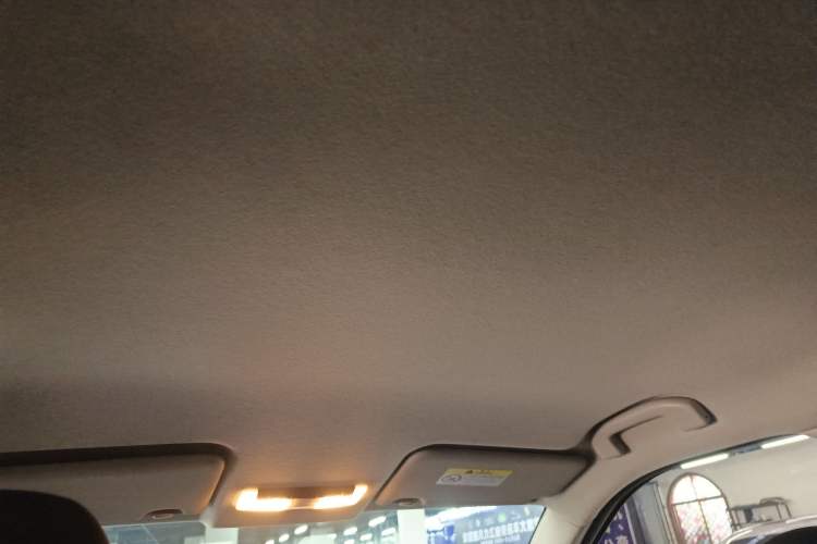 Used Nissan Kicks 2020 1.5L XL CVT Cool Enjoyment Edition Headliner