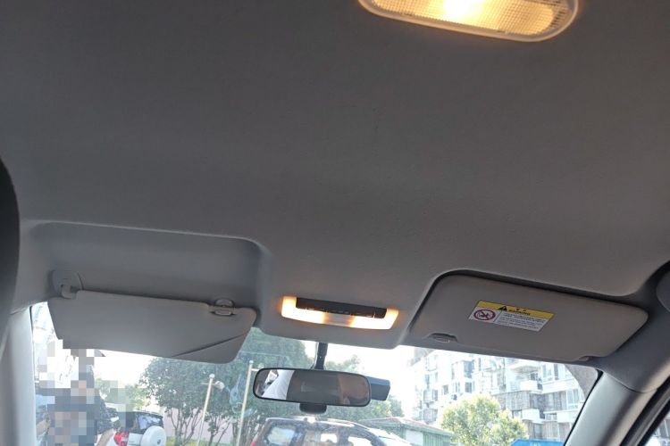 Used Nissan Kicks 2020 1.5L XV CVT Smart Connect Luxury Edition Headliner