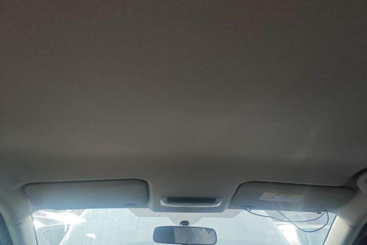 Used Nissan Kicks 2020 1.5L XL CVT Cool Enjoyment Edition Headliner