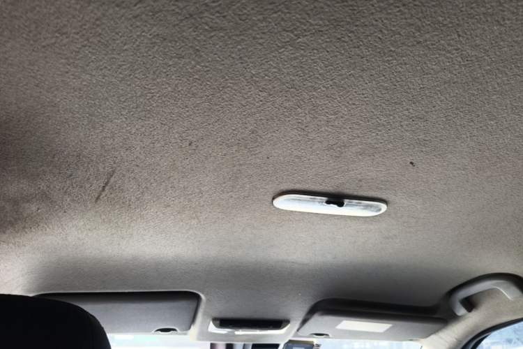 Used Nissan Kicks 2020 1.5L XV CVT Smart Connect Luxury Edition Headliner