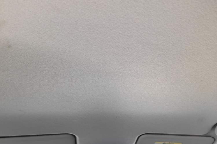 Used Nissan Kicks 2020 1.5L XL CVT Cool Enjoyment Edition Headliner