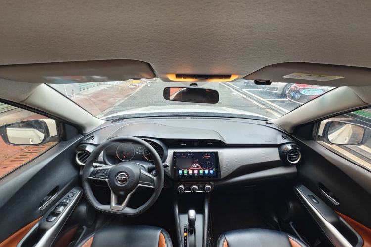 Used Nissan Kicks 2020 1.5L XL CVT Cool Enjoyment Edition Interior 3