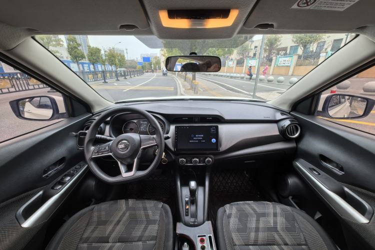 Used Nissan Kicks 2020 1.5L XL CVT Cool Enjoyment Edition Interior 4