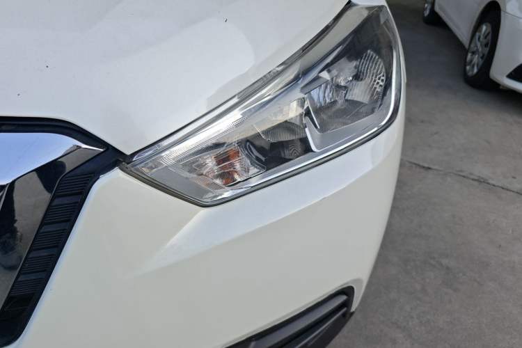 Used Nissan Kicks 2020 1.5L XL CVT Cool Enjoyment Edition Left Front Headlight