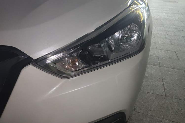 Used Nissan Kicks 2020 1.5L XL CVT Cool Enjoyment Edition Left Front Headlight