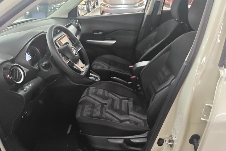 Used Nissan Kicks 2020 1.5L XL CVT Cool Enjoyment Edition Left Front Seat
