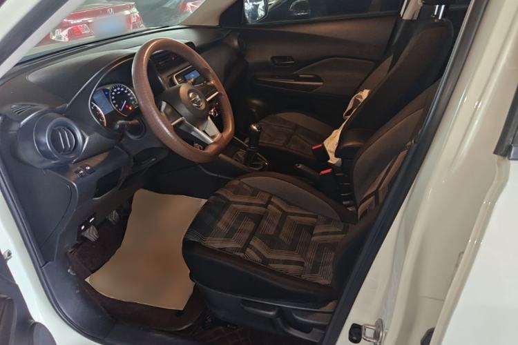 Used Nissan Kicks 2020 1.5L XE Manual Cool Edition Left Front Seat