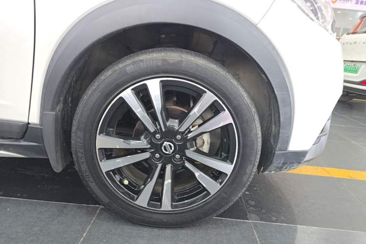 Used Nissan Kicks 2020 1.5L XL CVT Cool Enjoyment Edition Left Front Wheel Hub