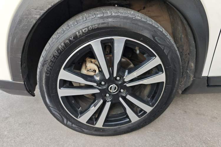 Used Nissan Kicks 2020 1.5L XL CVT Cool Enjoyment Edition Left Front Wheel Hub