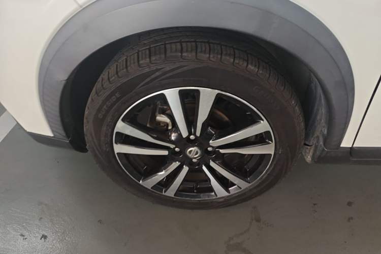 Used Nissan Kicks 2020 1.5L XL CVT Cool Enjoyment Edition Left Front Wheel Hub