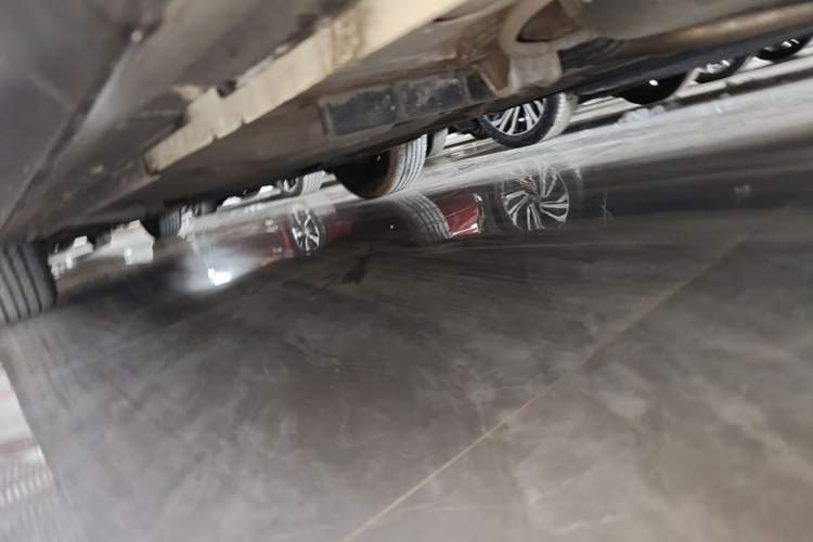 Used Nissan Kicks 2020 1.5L XE Manual Cool Edition Left Side Sill