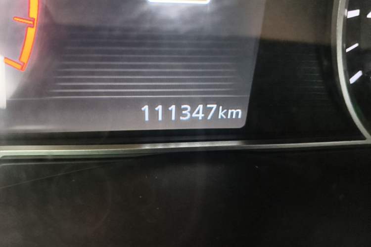 Used Nissan Kicks 2020 1.5L XV CVT Smart Connect Luxury Edition Odometer Close Up