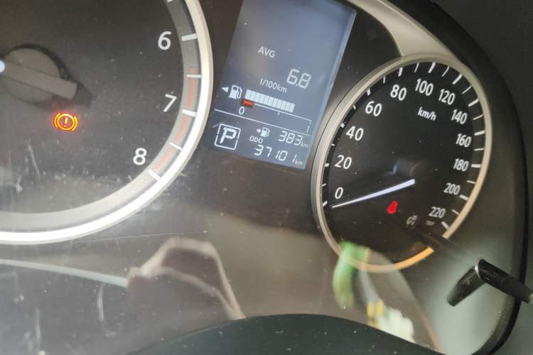 Used Nissan Kicks 2020 1.5L XL CVT Cool Enjoyment Edition Odometer Close Up