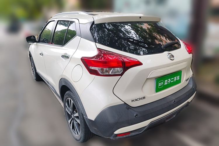 Used Nissan Kicks 2020 1.5L XV CVT Smart Connect Luxury Edition Rear Left 45 Deg