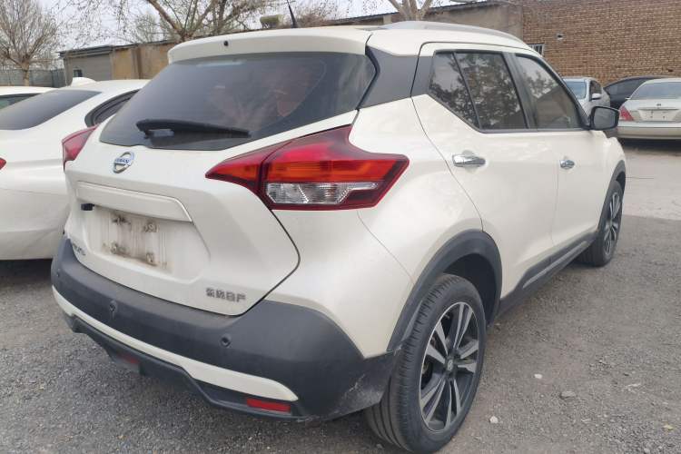 Used Nissan Kicks 2020 1.5L XV CVT Smart Connect Luxury Edition Rear Right 45 Deg