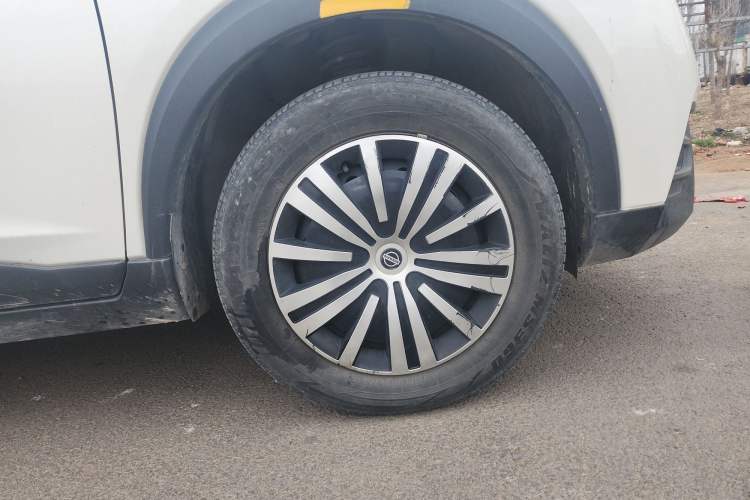 Used Nissan Kicks 2020 1.5L XE Manual Cool Edition Right Front Wheel Hub