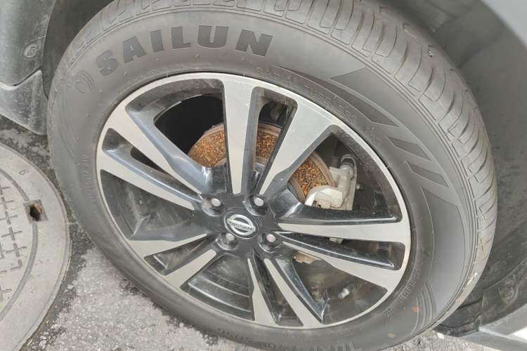 Used Nissan Kicks 2020 1.5L XL CVT Cool Enjoyment Edition Right Front Wheel Hub