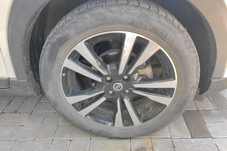 Used Nissan Kicks 2020 1.5L XL CVT Cool Enjoyment Edition Right Front Wheel Hub