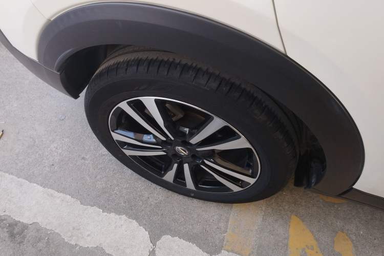 Used Nissan Kicks 2020 1.5L XL CVT Cool Enjoyment Edition Right Rear Wheel Hub