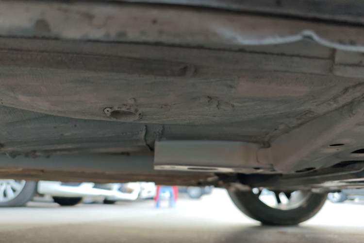 Used Nissan Kicks 2020 1.5L XL CVT Cool Enjoyment Edition Right Side Sill