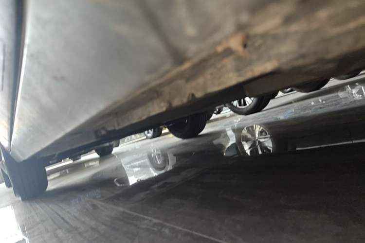 Used Nissan Kicks 2020 1.5L XE Manual Cool Edition Right Side Sill