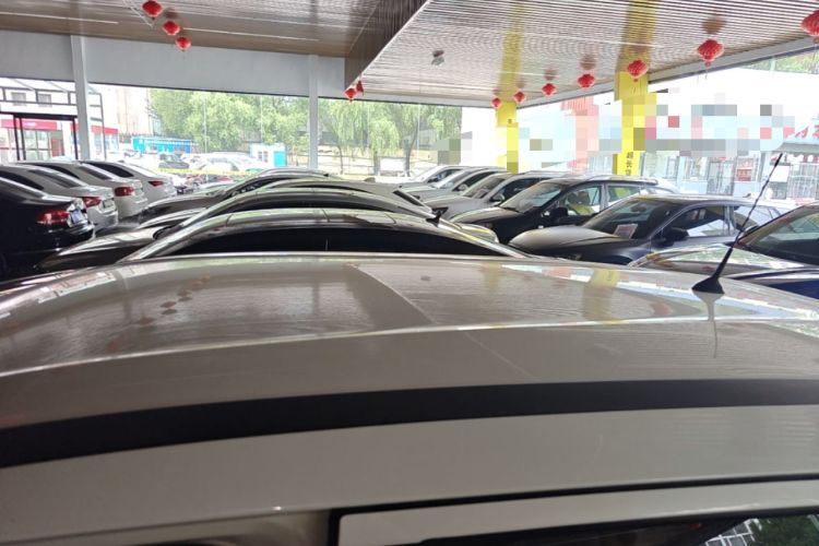Used Nissan Kicks 2020 1.5L XE Manual Cool Edition Roof