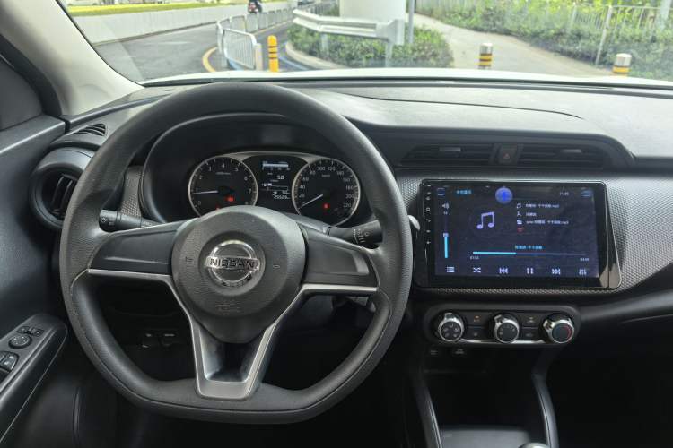 Used Nissan Kicks 2020 1.5L XE Manual Cool Edition Steering Wheel