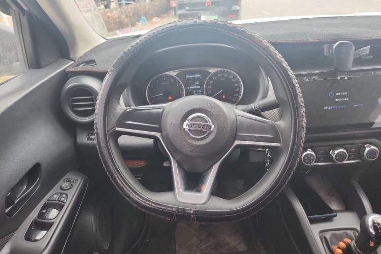 Used Nissan Kicks 2020 1.5L XE Manual Cool Edition Steering Wheel
