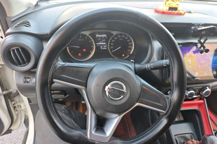 Used Nissan Kicks 2020 1.5L XE Manual Cool Edition Steering Wheel