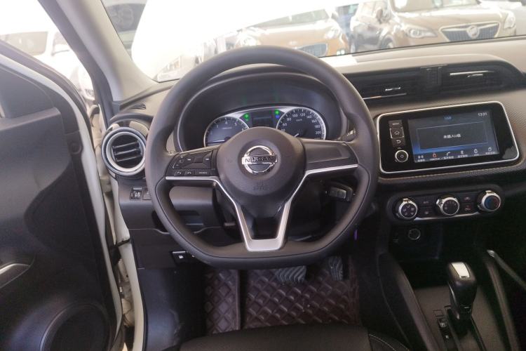 Used Nissan Kicks 2020 1.5L XL CVT Cool Enjoyment Edition Steering Wheel