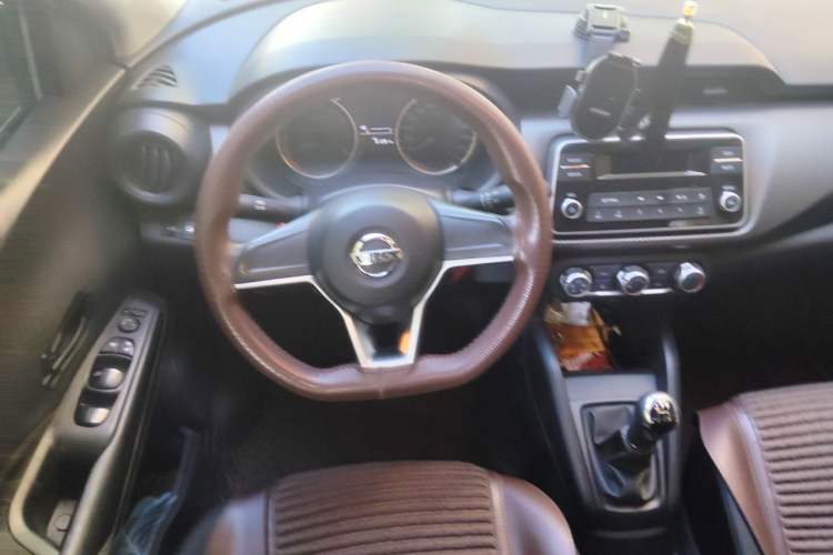 Used Nissan Kicks 2020 1.5L XE Manual Cool Edition Steering Wheel