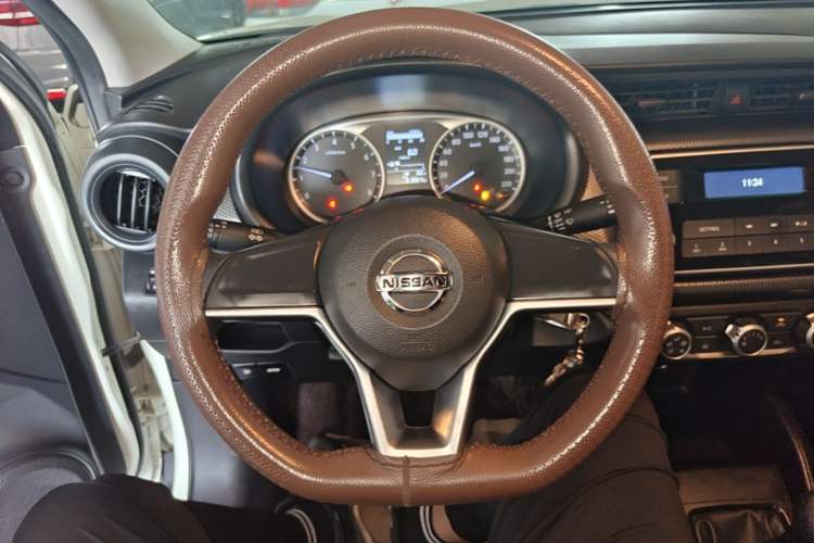 Used Nissan Kicks 2020 1.5L XE Manual Cool Edition Steering Wheel