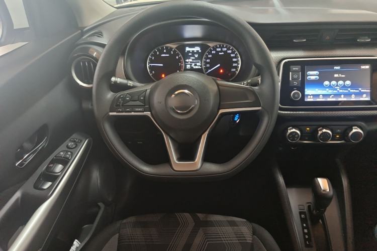Used Nissan Kicks 2020 1.5L XL CVT Cool Enjoyment Edition Steering Wheel