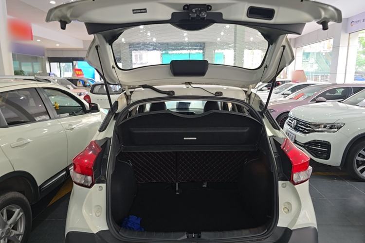 Used Nissan Kicks 2020 1.5L XL CVT Cool Enjoyment Edition Trunk