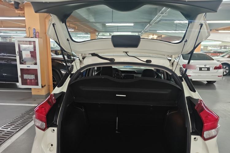Used Nissan Kicks 2020 1.5L XL CVT Cool Enjoyment Edition Trunk
